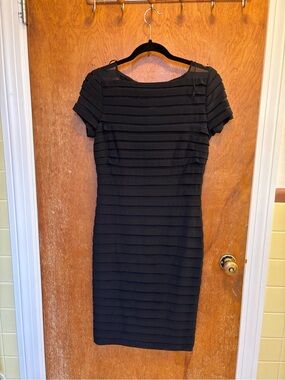 Adrianna Papell Black Layered Sheath Dress size 8